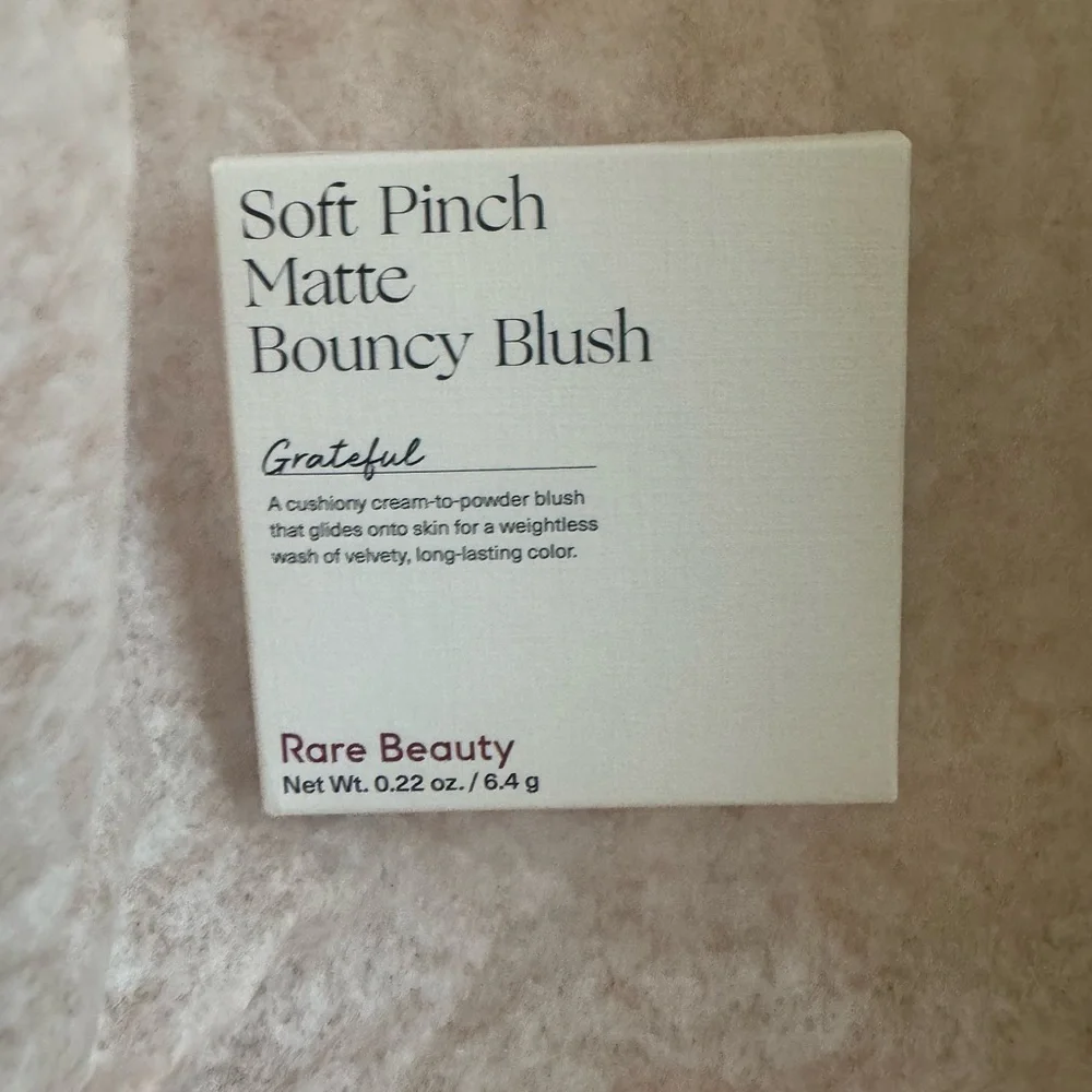 NWT Rare Beauty Soft Pinch Matte Bouncy Blush Grateful – soft red